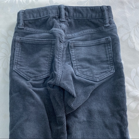 Size 6-Gap-Corduroy Pants - Picture 3 of 4